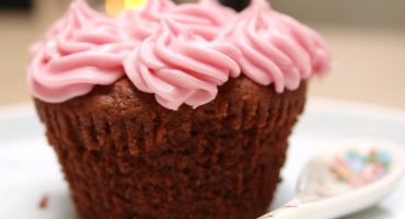 Image: Sjokocupcakes med bringebærfrosting