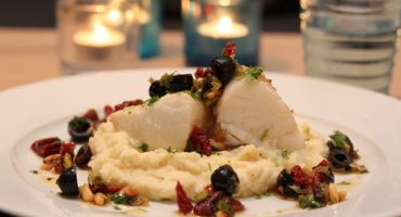 Image: Ovnsbakt torsk med tomat- og olivensalsa