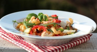Image: Pasta med reker og rød pesto