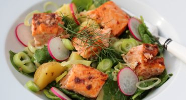 Image: Potet- og spinatsalat med laks