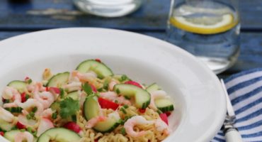 Image: NUDELSALAT MED REKER, AGURK, REDDIKER OG CHILI