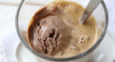 Image: SOMMERFRISK ESPRESSO MED ISKREM