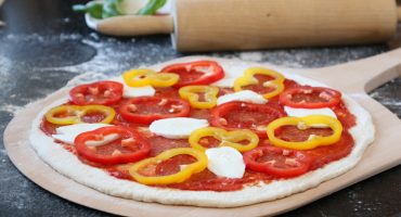 Image: PIZZA MED PEPPERONI OG PAPRIKA