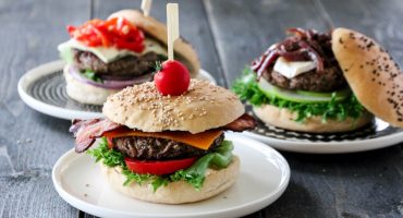 Image: SOMMERFEST MED HAMBURGERE PÅ SOMMERÅPENT!