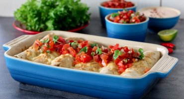 Image: ENCHILADAS MED CHILIMARINERT KYLLING & PICO DE GALLO