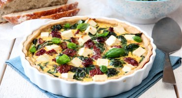 Image: PAI MED SPINAT, TOMATER OG FETA