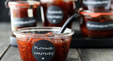 Image: PLOMME- OG EPLECHUTNEY MED CHILI OG INGEFÆR