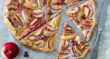 Image: EPLEGALETTE MED MANDELKREM