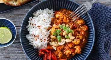 Image: VEGETARGRYTE MED SØTPOTET OG BLOMKÅL