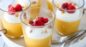 Image: PANNA COTTA MED MANGO OG YOGHURTKREM